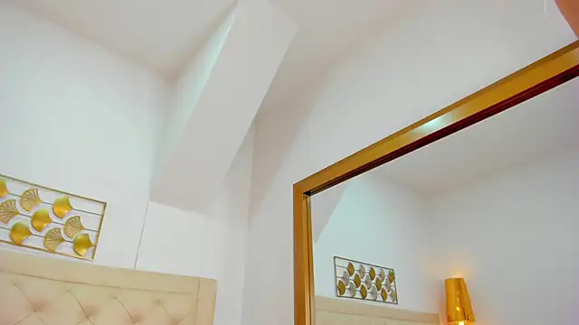 lucia lorenz online show from 04-08-26, 11:21