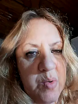 Snapshot of JennyInVegas chatting on 06-14-26, 05:09 JennyInVegas online show from 06-14-26, 05:09