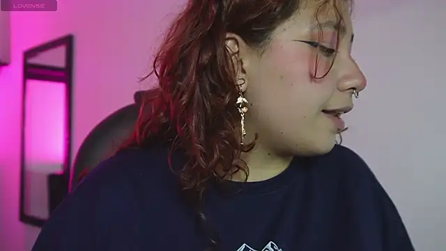 littlee red online show from 04-18-26, 08:31