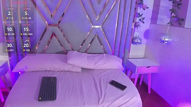 helenn diaz online show from 10-27-25, 01:37