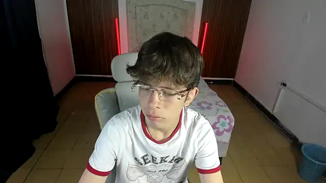dilan orduz online show from 10-21-25, 12:50
