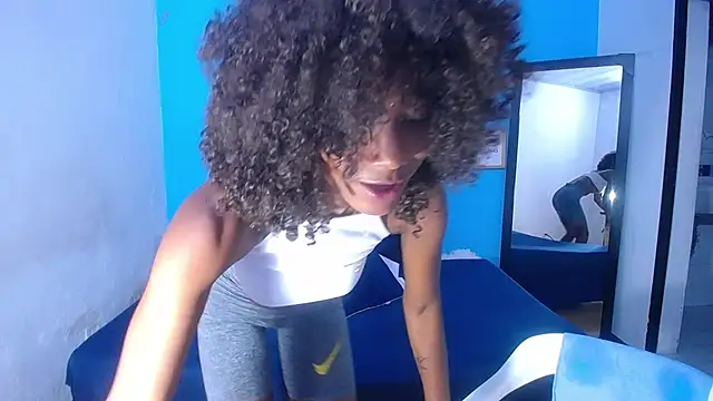 Snapshot of innocent_sexybaby chatting on 10-27-25, 08:13 innocent sexybaby online show from 10-27-25, 08:13