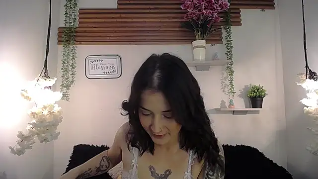 Emma sweet hot online show from 02-20-26, 04:07