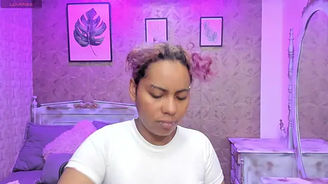 Snapshot of Sofia_clk chatting on 06-25-26, 03:06 Sofia clk online show from 06-25-26, 03:06