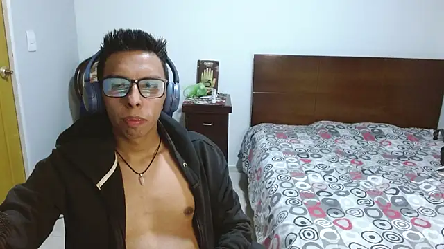 DavTwink3100 online show from 11-24-25, 03:06