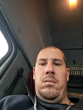 Snapshot of Szeximado31 chatting on 11-12-25, 06:58 Szeximado31 online show from 11-12-25, 06:58