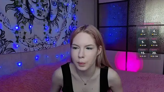 VETT KITTY online show from 12-20-25, 06:20