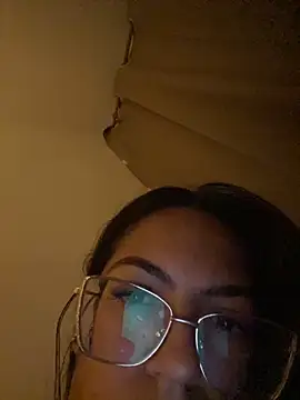 Casal em chamas online show from 10-21-25, 10:54