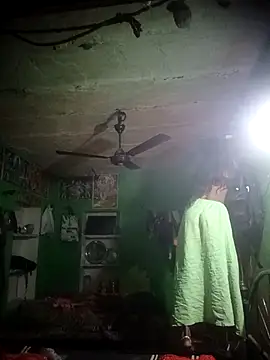 Snapshot of NEXIQRAN chatting on 12-02-25, 03:07 NEXIQRAN online show from 12-02-25, 03:07