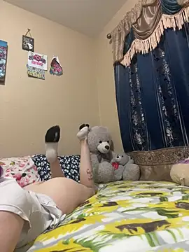 chocolatestrawberrydips online show from 01-06-26, 02:04