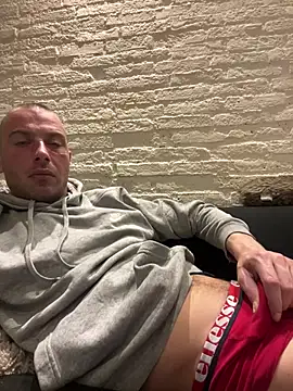 Rotteei1 online show from 03-08-26, 09:29