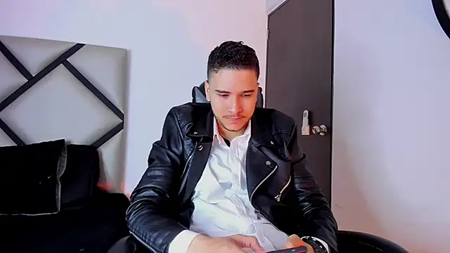 mike 257 online show from 10-27-25, 11:47