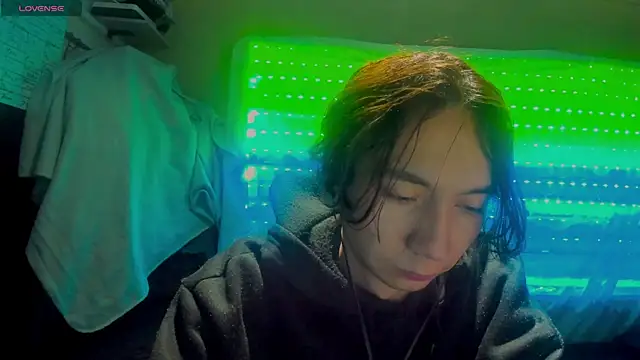 najimi uwu online show from 11-15-25, 02:35