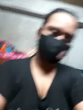 Snapshot of your_kitty-03 chatting on 10-19-25, 05:35 your kitty-03 online show from 10-19-25, 05:35