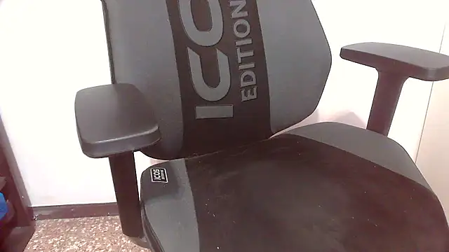 Snapshot of topg84 chatting on 02-17-26, 06:58 topg84 online show from 02-17-26, 06:58