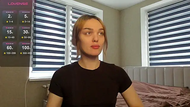 Snapshot of EmiliaRhodes chatting on 10-22-25, 02:06 EmiliaRhodes online show from 10-22-25, 02:06