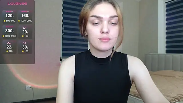 EmiliaRhodes online show from 11-26-25, 08:10