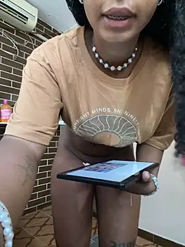 Snapshot of gabyrainboll chatting on 10-21-25, 08:26 gabyrainboll online show from 10-21-25, 08:26