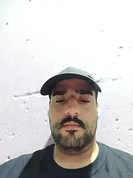 Snapshot of gusto14cm chatting on 02-11-26, 04:34 gusto14cm online show from 02-11-26, 04:34