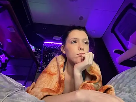 Snapshot of Thedeepwebcutie chatting on 06-30-26, 07:20 Thedeepwebcutie online show from 06-30-26, 07:20