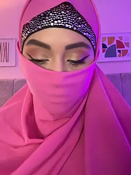 Snapshot of fatiima_ chatting on 04-25-26, 07:11 fatiima online show from 04-25-26, 07:11