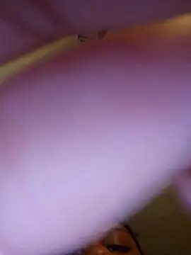 Snapshot of nanhasexy chatting on 10-18-25, 09:48 nanhasexy online show from 10-18-25, 09:48