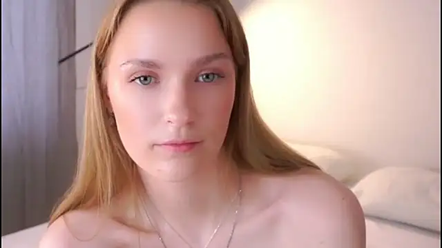 Helenspensy  online show from 10-18-25, 10:54