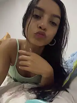 Snapshot of violeta365 chatting on 06-17-26, 01:08 violeta365 online show from 06-17-26, 01:08
