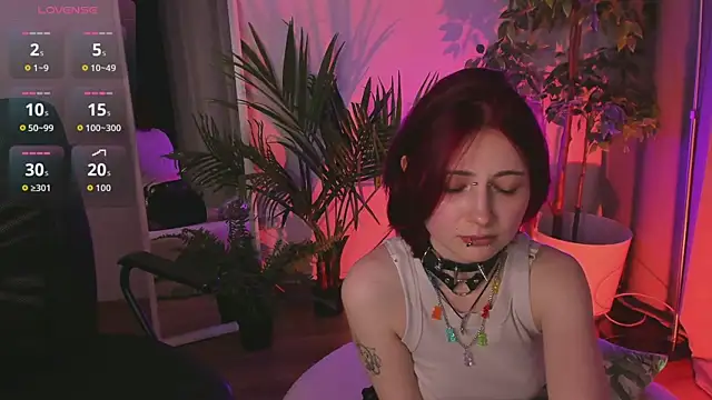  L o r r y  online show from 10-22-25, 03:01