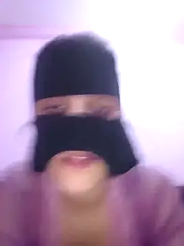 SandyAmr online show from 11-11-25, 01:44