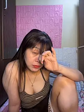 Butterfly kee online show from 12-02-25, 01:33