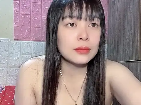 Butterfly kee online show from 12-15-25, 02:21