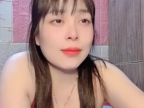 Butterfly kee online show from 12-22-25, 02:03