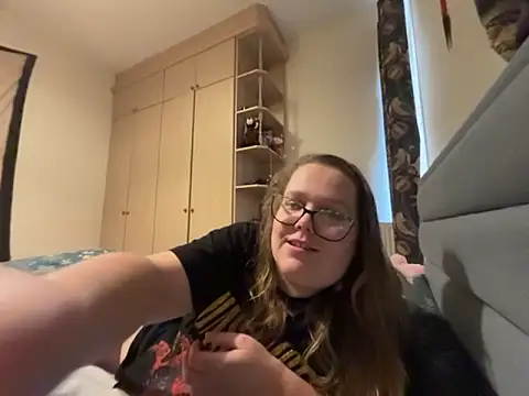 Scarletcum22 online show from 11-29-25, 10:07