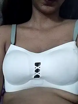 Aaliya BigBoobs 1 online show from 06-05-26, 08:42