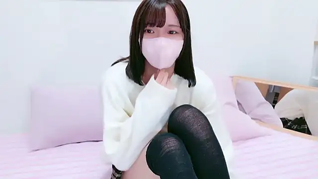 Snapshot of xKoharux chatting on 11-21-25, 10:03 xKoharux online show from 11-21-25, 10:03