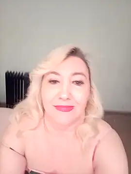 Snapshot of LadyKriss chatting on 02-20-26, 09:59 LadyKriss online show from 02-20-26, 09:59