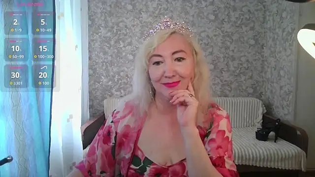 Snapshot of LadyKriss chatting on 07-16-26, 04:40 LadyKriss online show from 07-16-26, 04:40