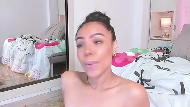 Snapshot of Blackywhiite chatting on 02-06-26, 04:54 Blackywhiite online show from 02-06-26, 04:54