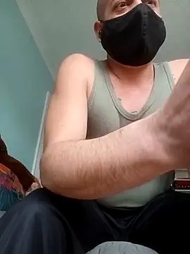 Snapshot of Imyourguy2025 chatting on 10-28-25, 02:20 Imyourguy2025 online show from 10-28-25, 02:20