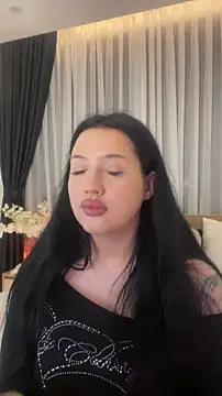 Felicia Herceg online show from 11-19-25, 12:27