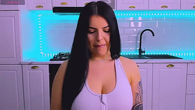 RheaLynn online show from 03-19-26, 09:30