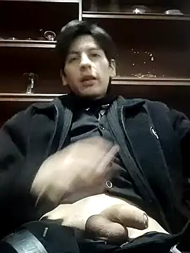 Carriata larry online show from 11-18-25, 03:45