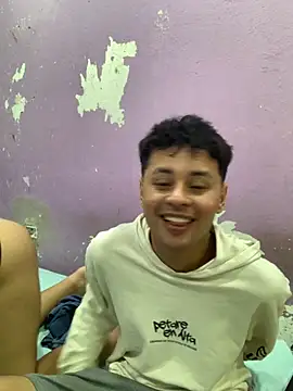 Snapshot of Lolitapareja chatting on 10-20-25, 12:33 Lolitapareja online show from 10-20-25, 12:33