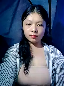 lisa-bae00 online show from 11-09-25, 10:02