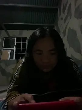 Snapshot of Boobsie4u chatting on 10-21-25, 03:35 Boobsie4u online show from 10-21-25, 03:35