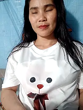 Snapshot of Bear_bear0 chatting on 05-07-26, 02:44 Bear bear0 online show from 05-07-26, 02:44