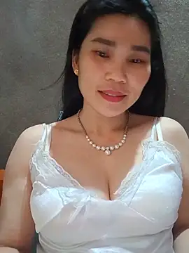 Snapshot of Bear_bear0 chatting on 05-16-26, 02:19 Bear bear0 online show from 05-16-26, 02:19