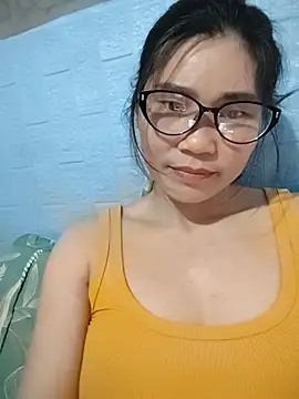 Snapshot of Bear_bear0 chatting on 06-14-26, 02:24 Bear bear0 online show from 06-14-26, 02:24
