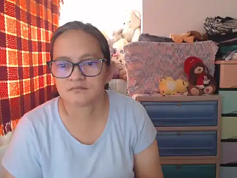 Snapshot of Kinkybela2025 chatting on 02-18-26, 12:17 Kinkybela2025 online show from 02-18-26, 12:17